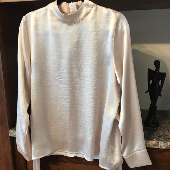 Satin long sleeve blouse - Picture 6 of 6